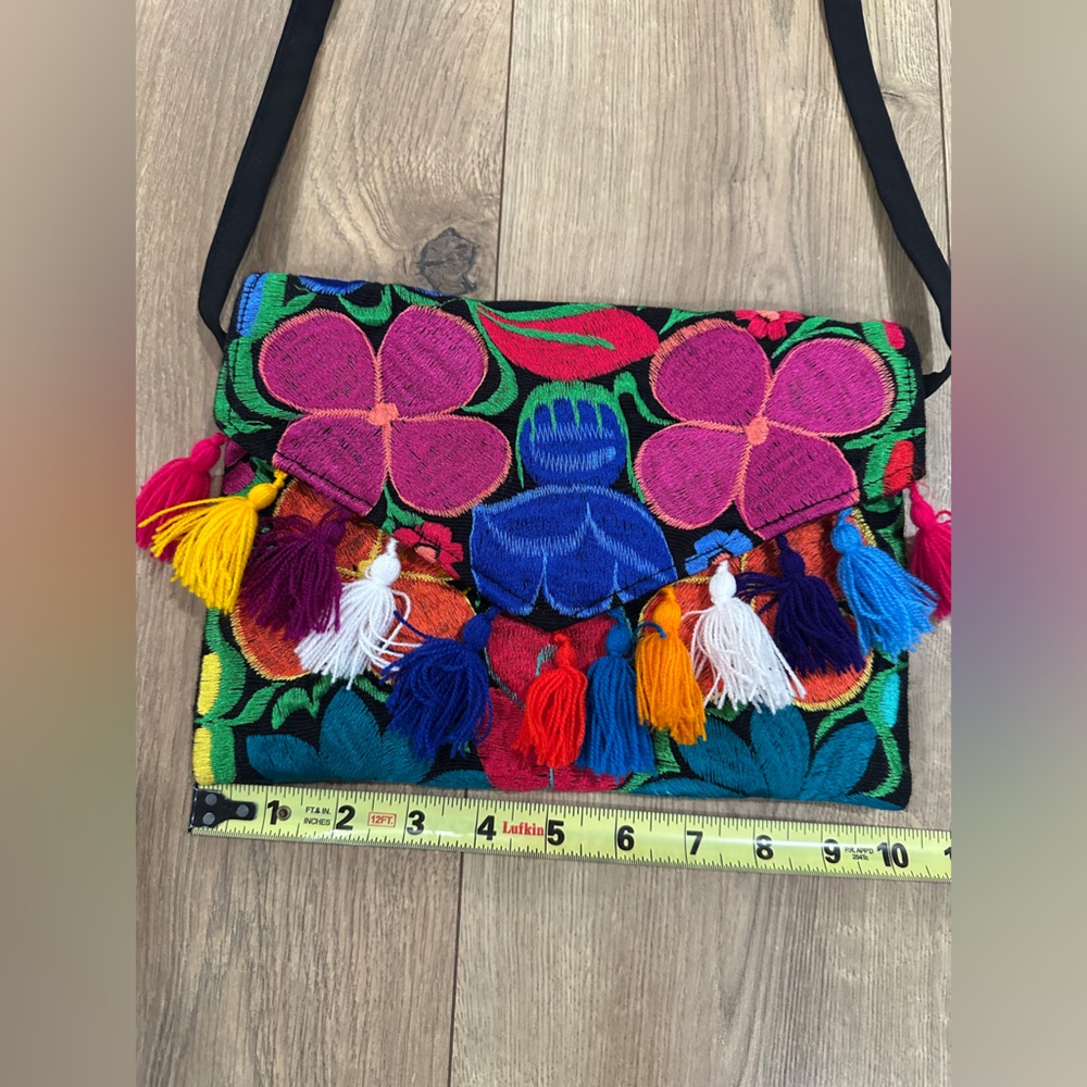 Colorful Embroidered Crossbody Bag - Picture 5 of 5